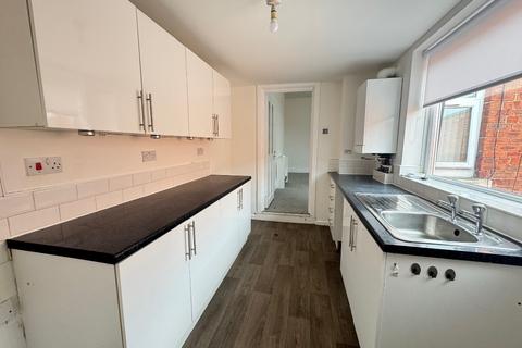 3 bedroom flat to rent, Addison Street, North Shields