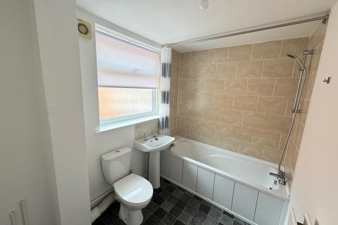 3 bedroom flat to rent, Addison Street, North Shields