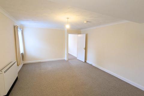 1 bedroom flat to rent, Sixfield Close, Hartsholme, Lincoln, LN6