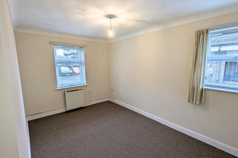 1 bedroom flat to rent, Sixfield Close, Hartsholme, Lincoln, LN6