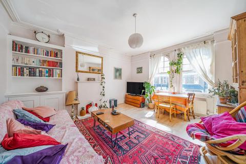 2 bedroom flat for sale, Aubrey Road, Crouch End