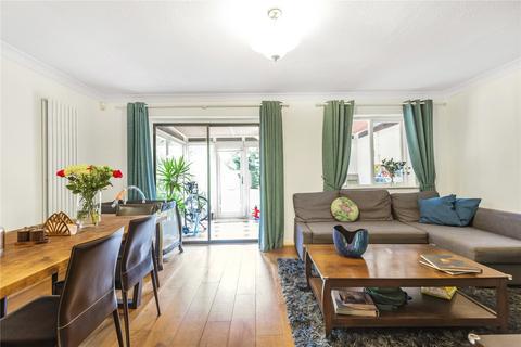11 Pepys Close, Uxbridge, UB10 8NX