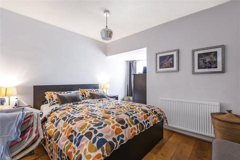 11 Pepys Close, Uxbridge, UB10 8NX