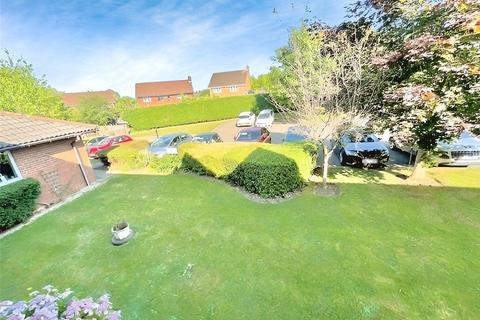 2 bedroom apartment for sale, Shelly Crescent, Shirley, Solihull