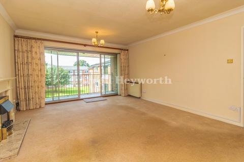 2 bedroom flat for sale, Moorlands, Preston PR1