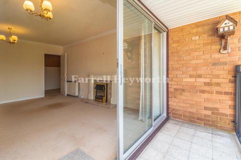 2 bedroom flat for sale, Moorlands, Preston PR1