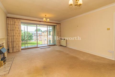 2 bedroom flat for sale, Moorlands, Preston PR1