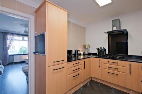 28 Glen Avenue, Larkhall, ML9 1JL