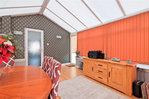 28 Glen Avenue, Larkhall, ML9 1JL