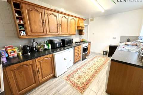 3 bedroom end of terrace house to rent, Enfield EN1