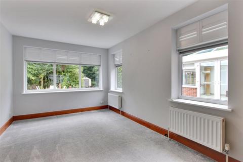 26 Pincroft Wood, Longfield, DA3 7HB