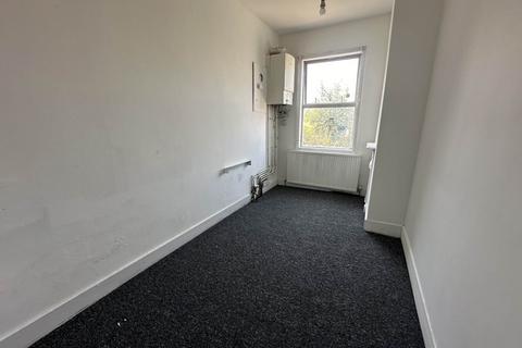 3 bedroom terraced house for sale, Hartley Road, Luton LU2