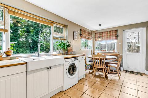 4 bedroom semi-detached house for sale, No Onward Chain at Kings Road, LE13 1QQ