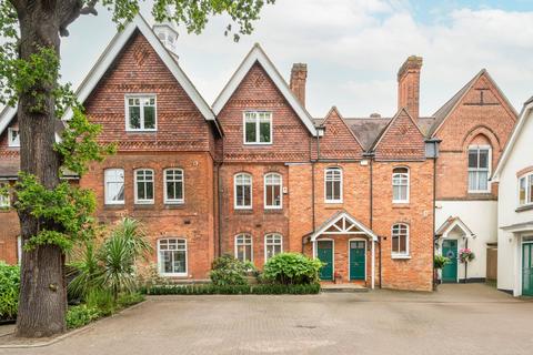 3 bedroom terraced house for sale, Fishers Close, Streatham Hill, London, SW16