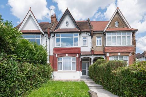 3 bedroom flat to rent, Leigham Court Road, Streatham, London, SW16