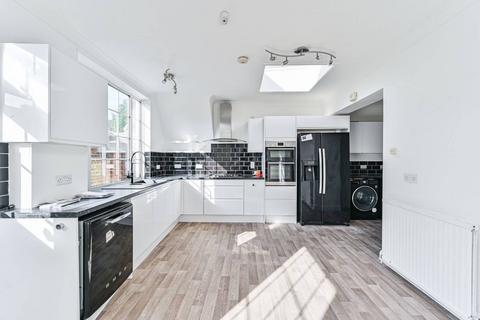 4 bedroom terraced house for sale, Whinfell Close, Streatham, London, SW16