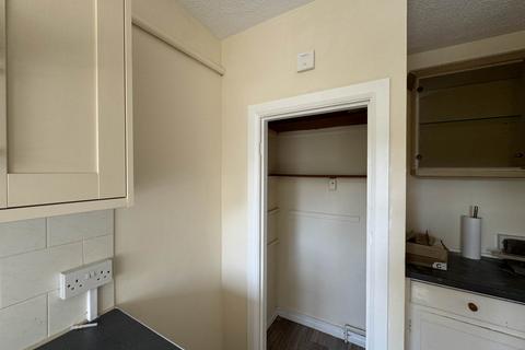 2 bedroom flat to rent, Felpham Road, Felpham