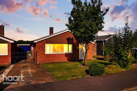 3 bedroom detached bungalow for sale, Priory Close, Sporle