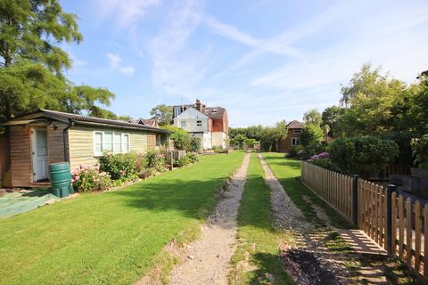 3 bedroom semi-detached house for sale, Valewood Lane, Barns Green