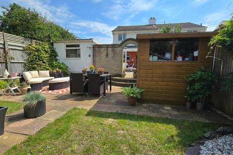 272 Cooden Drive, Bexhill-on-sea, TN39 3AB