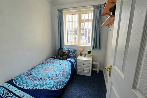 272 Cooden Drive, Bexhill-on-sea, TN39 3AB