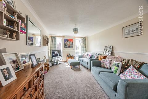 2 bedroom maisonette for sale, Neville Road, Norwich NR12