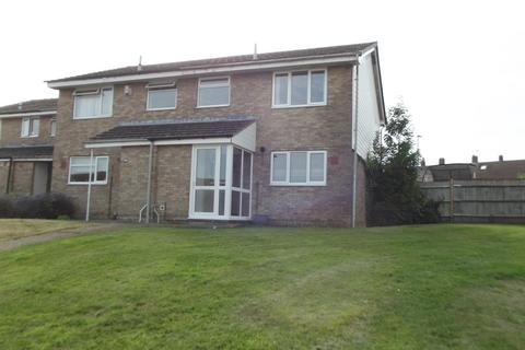 3 bedroom end of terrace house to rent, 18 Maywood Avenue, Eastbourne, BN22