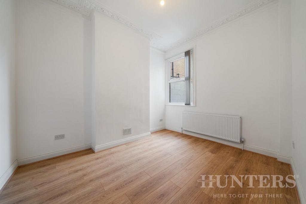 13 Ashmount Road N15 4 DD-6.jpg