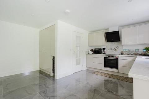 45a Chalford, Westbury, BA13 3RF