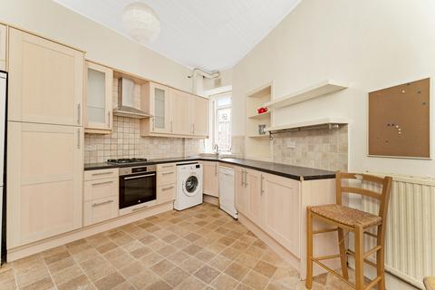 3 bedroom apartment to rent, Barrington Drive, Woodlands G4