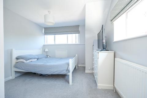 73 Glentrammon Road, Orpington, BR6 6DG