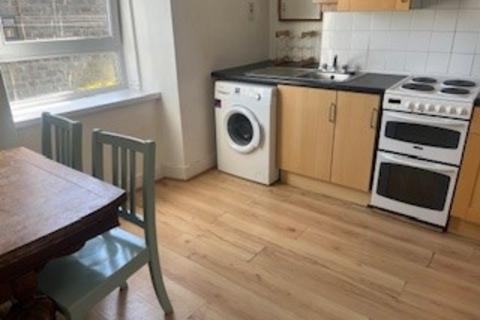 3 bedroom flat to rent, Urquhart Road, Linksfield, Aberdeen, AB24