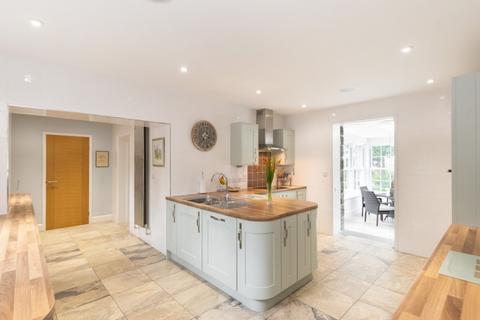 5 bedroom detached house for sale, Hauts Courtils Lane, Vale, Guernsey