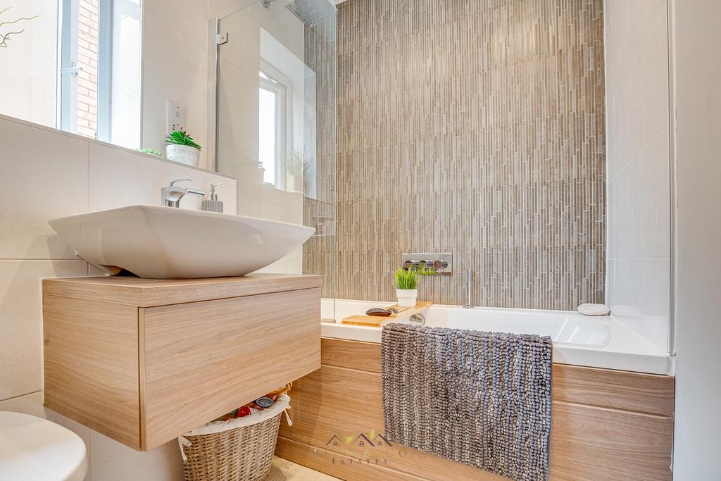 Bathroom 1.1