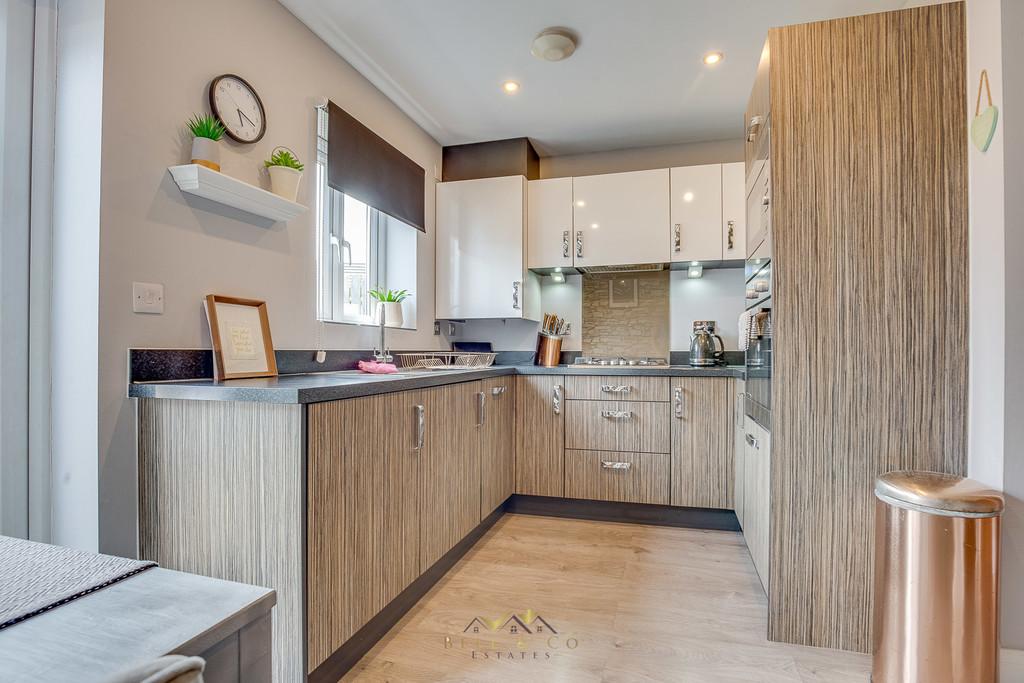 Kitchen 11