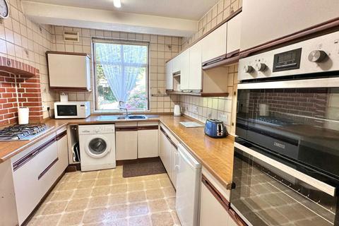 25 College Avenue, Harrow, HA3 6EY