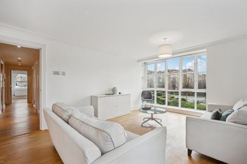 Keble Place, London, SW13