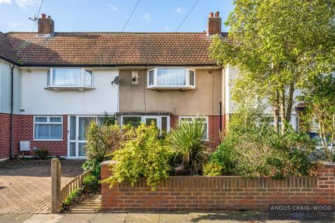 5 Windsor Drive, Ashford, TW15 3JD