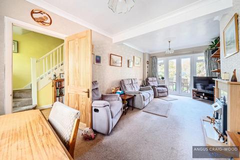 5 Windsor Drive, Ashford, TW15 3JD