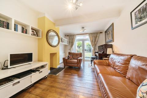 3 bedroom terraced house for sale, Canterbury Road, Surrey SM4