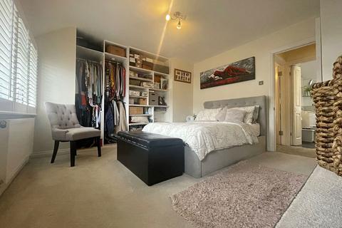 297 Chipstead Valley Road, Coulsdon, CR5 3BZ