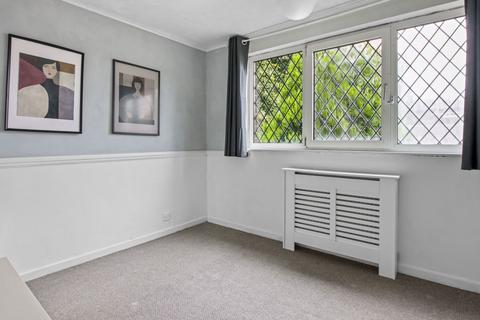 3 bedroom end of terrace house for sale, Deventer Crescent, London SE22