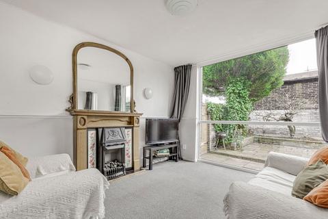 3 bedroom end of terrace house for sale, Deventer Crescent, London SE22