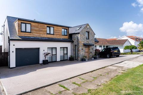 5 bedroom detached house for sale, Lynmouth Drive, Sully