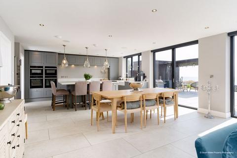 5 bedroom detached house for sale, Lynmouth Drive, Penarth, Sully