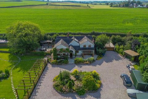 4 bedroom cottage for sale, Whitgreave Lane, Great Bridgeford