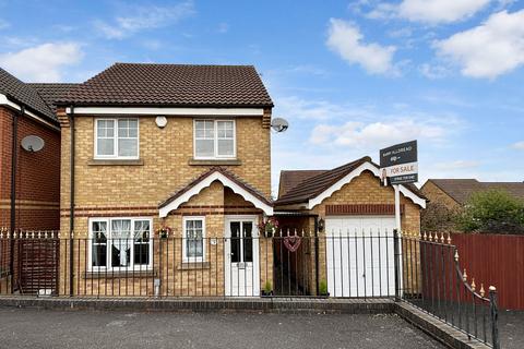 3 bedroom detached house for sale, Sawbridge Close, Coalville LE67