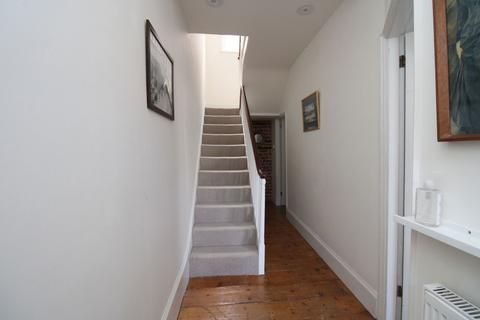 4 Guildford Lawn, Ramsgate, CT11 9AY