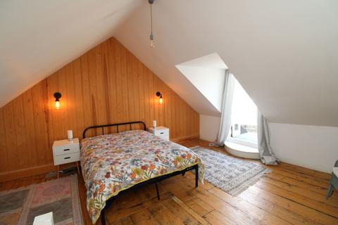 4 Guildford Lawn, Ramsgate, CT11 9AY