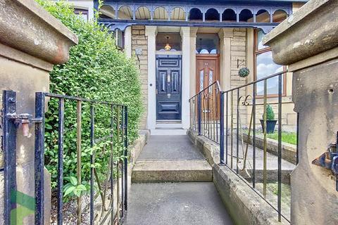 62 Blackburn Road, Darwen, BB3 1QJ